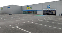 Top Cash inaugura la reforma de su centro ubicado en Valladolid